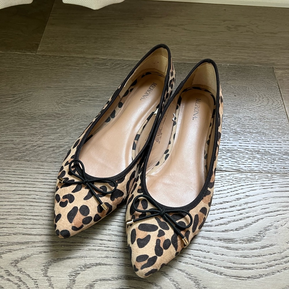Merona Leopard Print Point Toe Flats Size 8